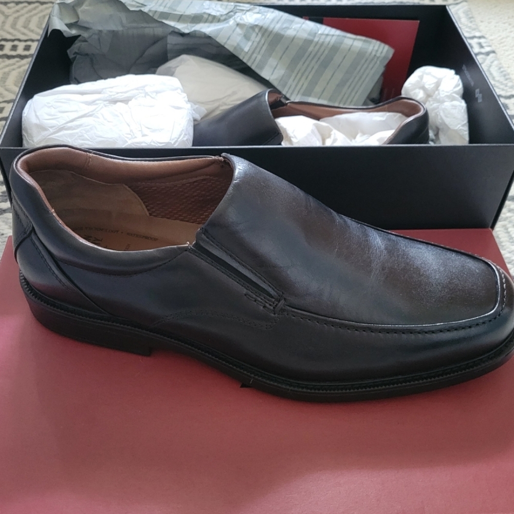 Johnston & Murphy XC4 Stanton Runoff Venetian Slip-On